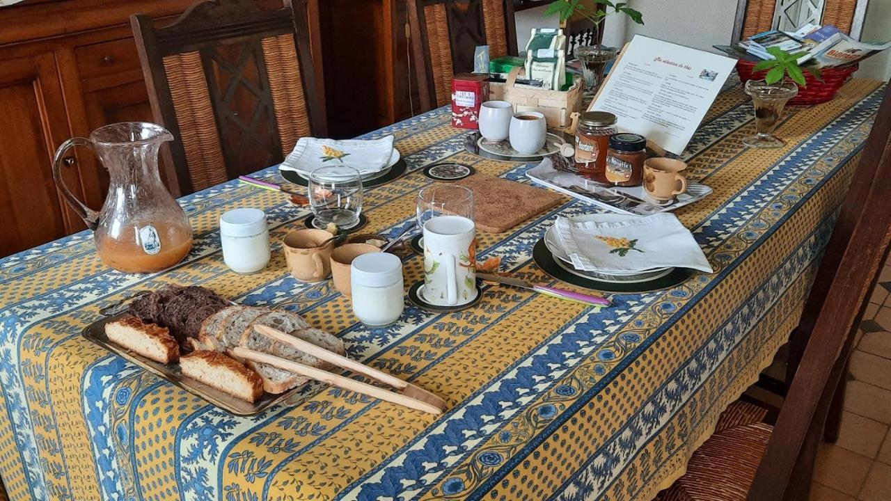 Clos Des Ecureuils Bed & Breakfast Bouille-Loretz Екстериор снимка